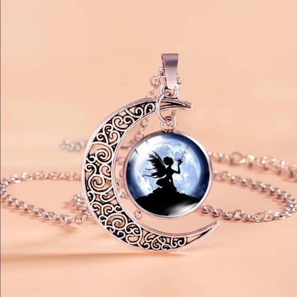 Crescent Moon Vintage Silver  Fairy Magical Glowing Pendent & Necklace - Picture 2 of 6